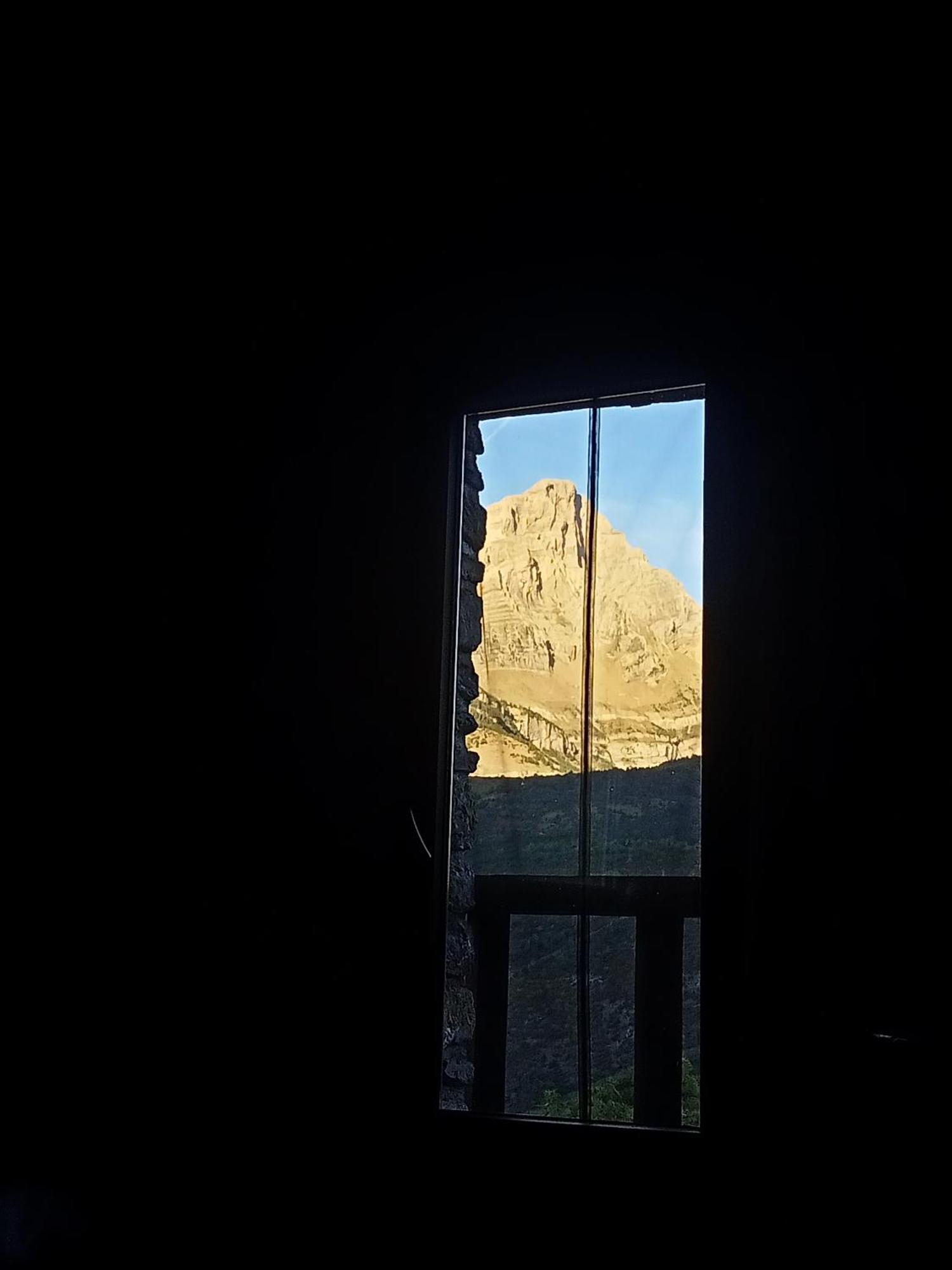 Suite En Cuadra Pajar, Casa Rural Hoz de Jaca Ngoại thất bức ảnh