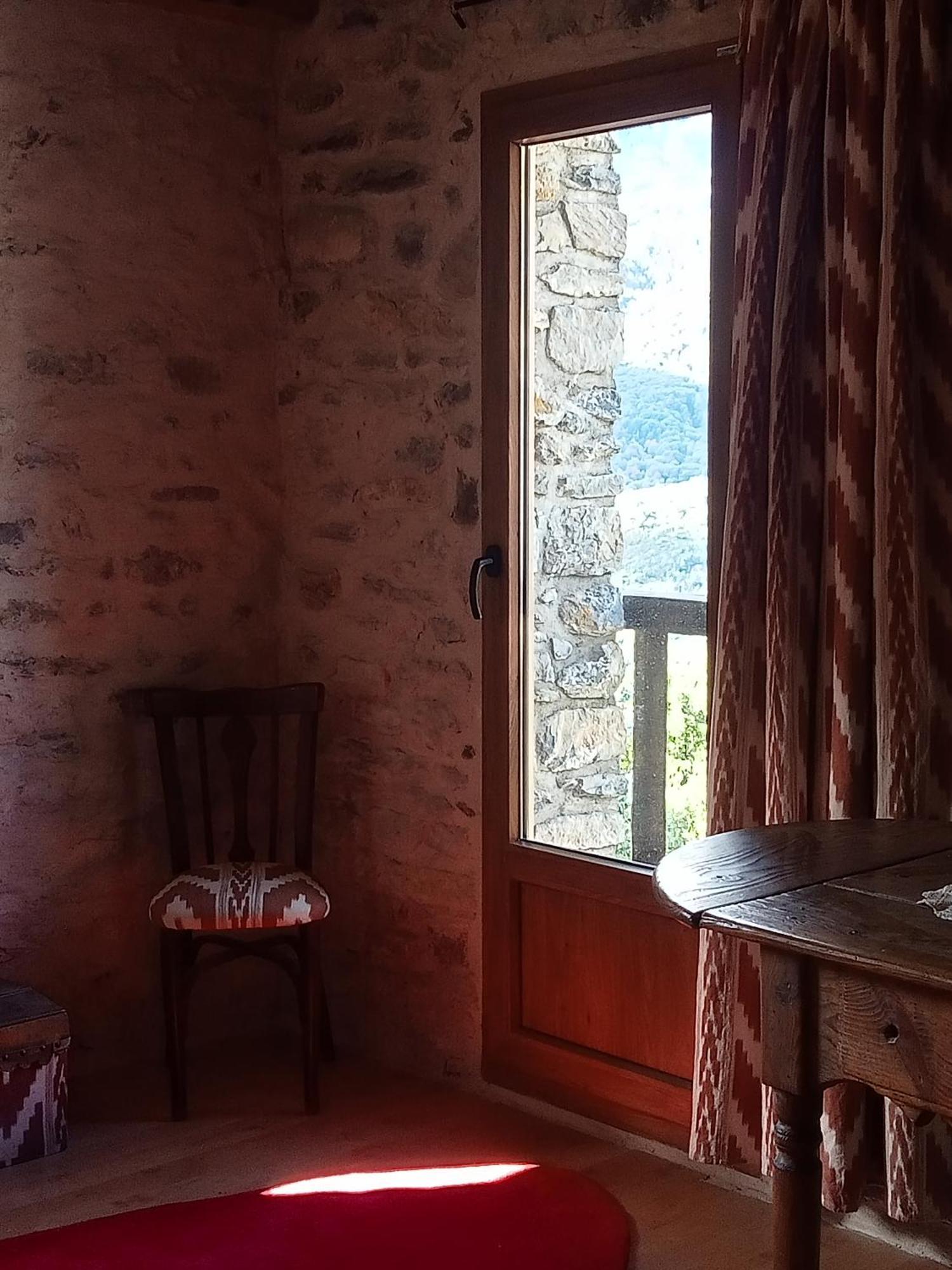 Suite En Cuadra Pajar, Casa Rural Hoz de Jaca Ngoại thất bức ảnh